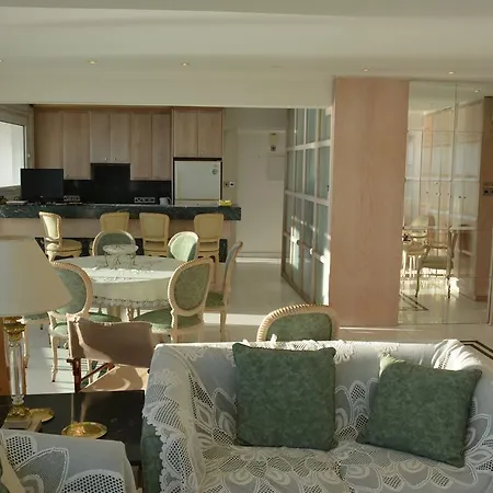 Sea View Penthouses Finikoudes Apartment