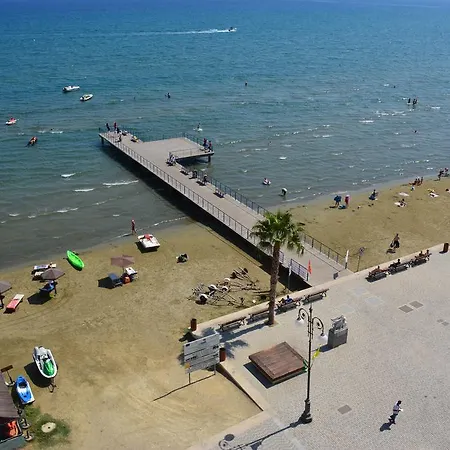 Sea View Penthouses Finikoudes Apartment Larnaca