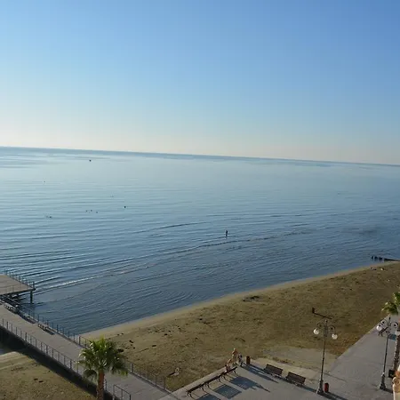 Sea View Penthouses Finikoudes Apartment