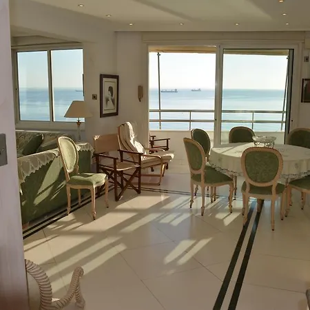 Apartment Sea View Penthouses Finikoudes *